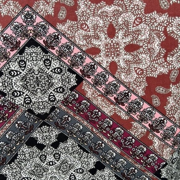 Vero Moda Abstract Print Short Sleeve Shirt with Lace Sleeve Trim Sz L - Picture 4 of 8